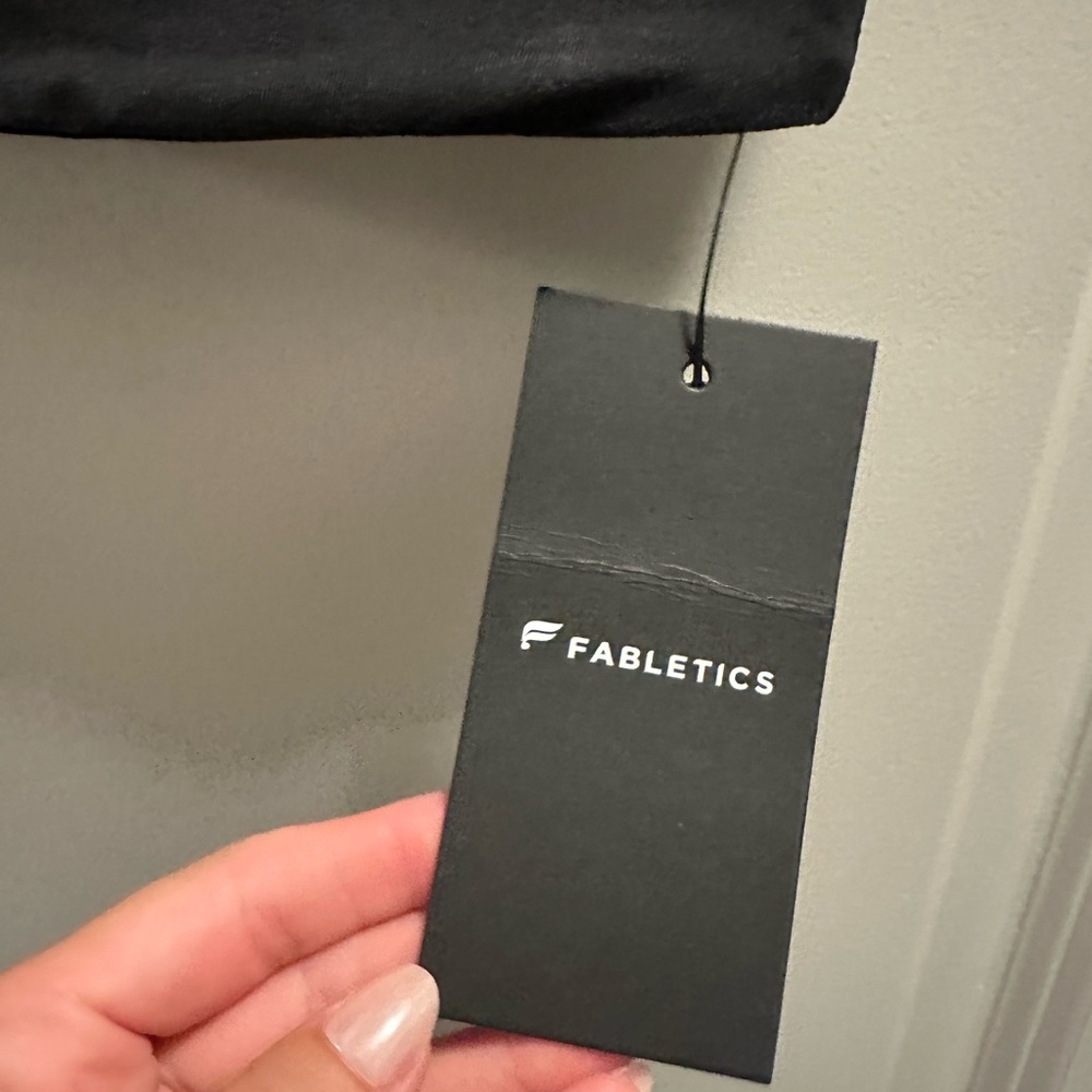 Fabletics Top - Picture 3 of 4